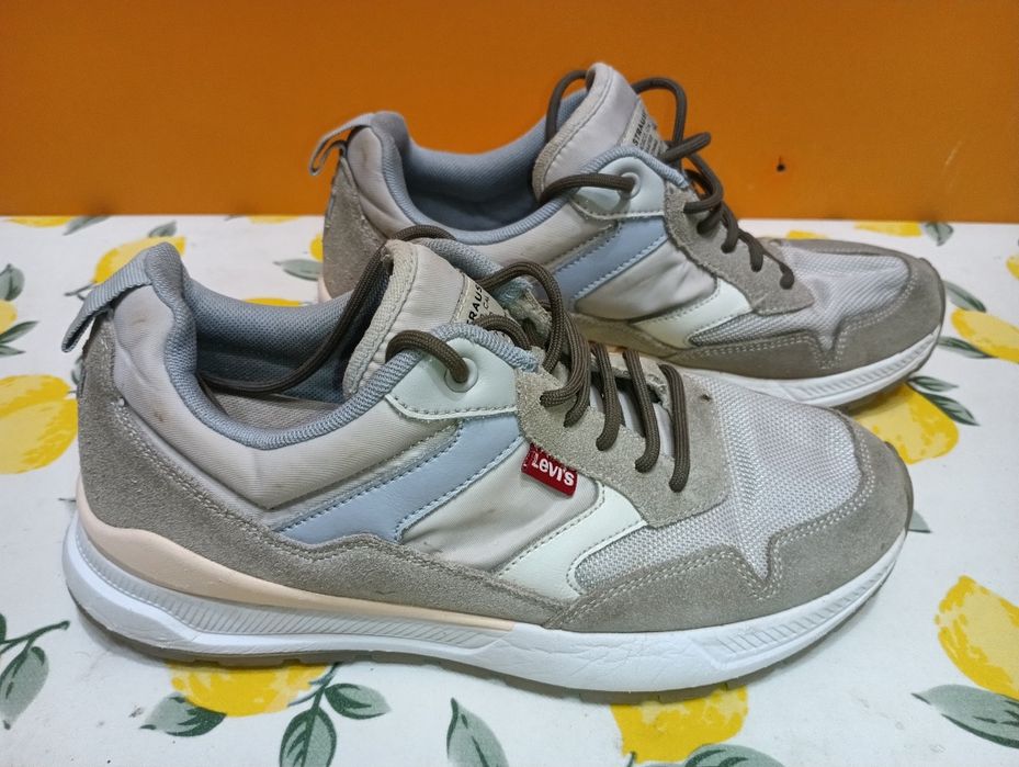 Levis N 39 кожени – 32 лв