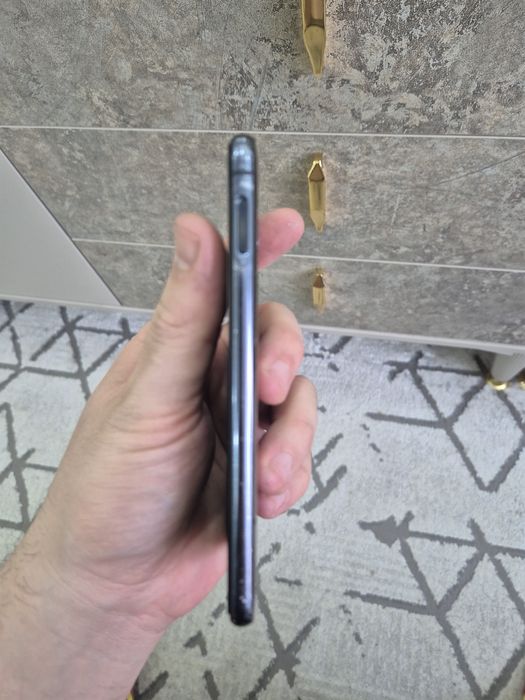 Samsung s10e 6/128 2сим