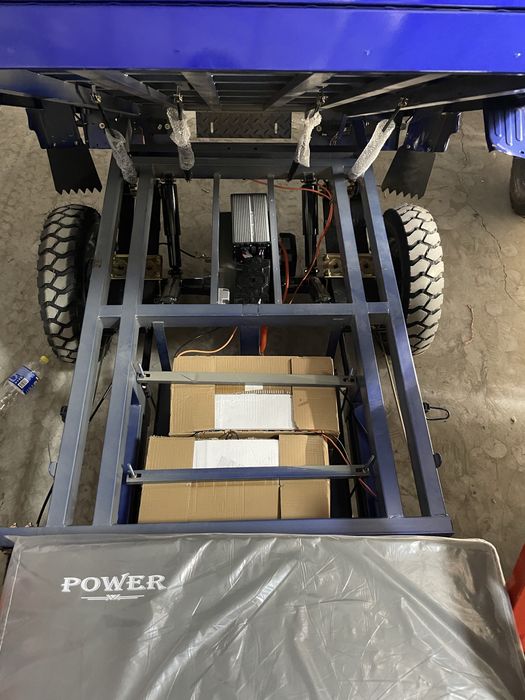 Электрический муравей сотилади