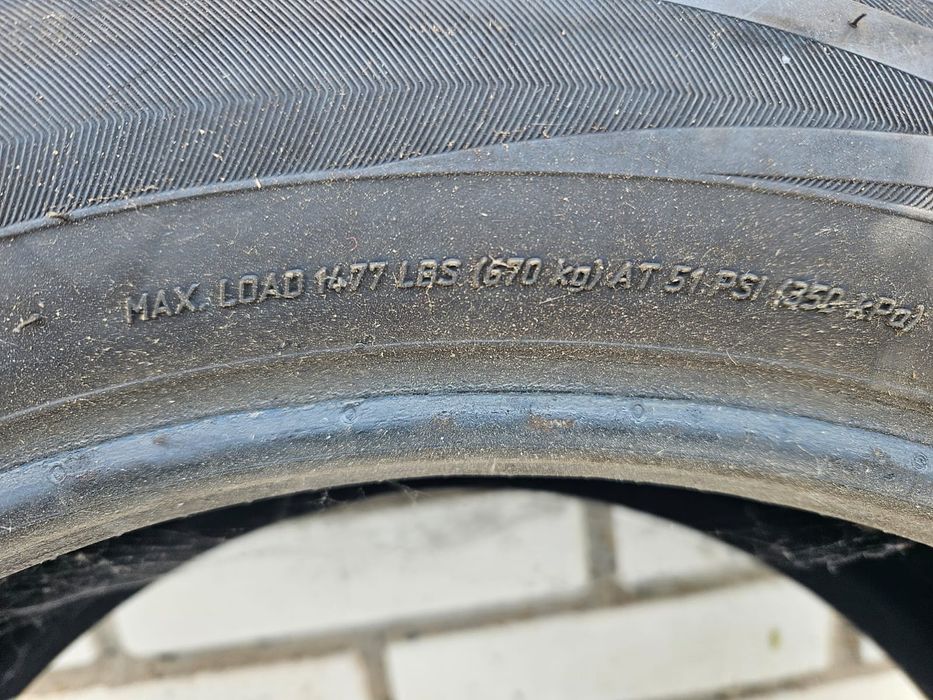 Продам шины почти новые