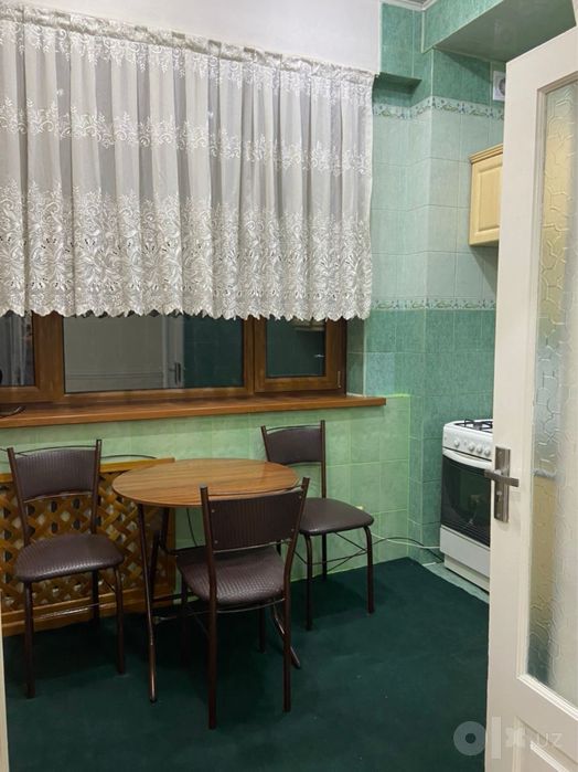 Продается 2-комнатная перепланированная в 3-комнатную.В районе Лабзака