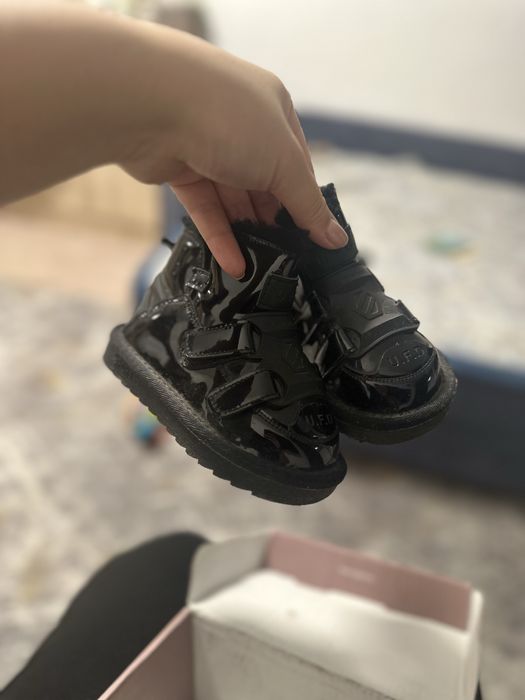 Продам срочно детские уги