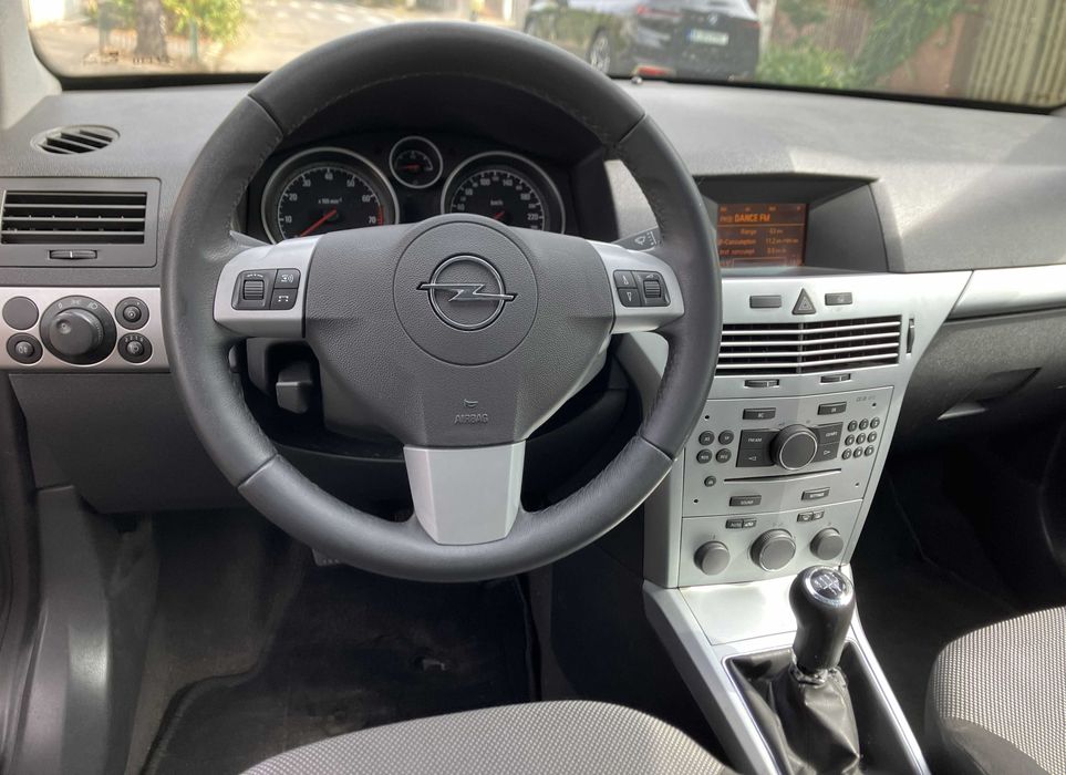 Opel Astra H 1.6 115 CP | 142.000 km | Unic proprietar | Istoric
