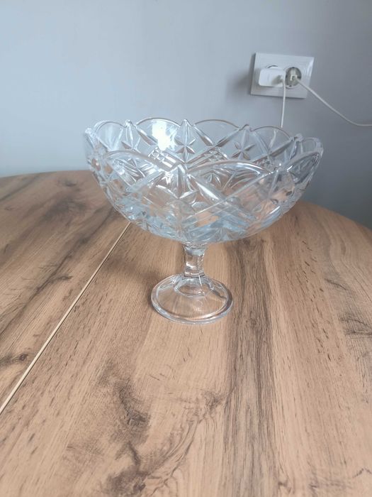 Продам фруктовницу