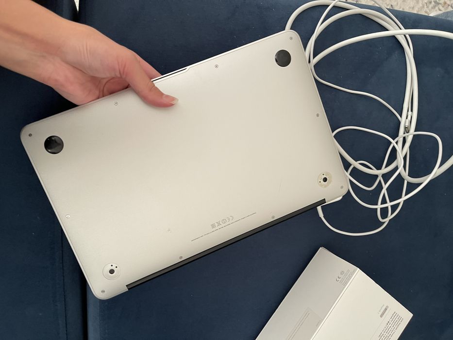 MacBook Air Model A1465