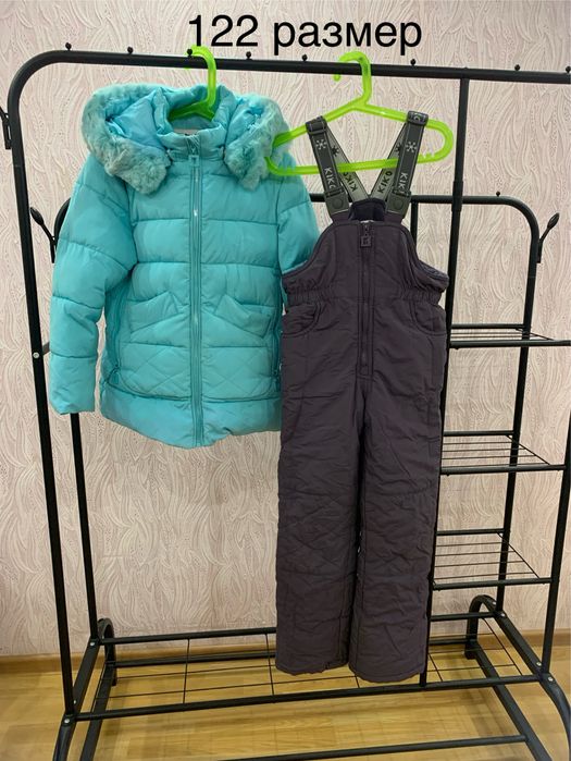 Продам детские комбинезоны