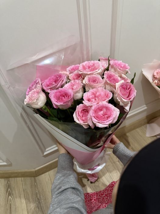 Отдам за  8 тыс роза свежая