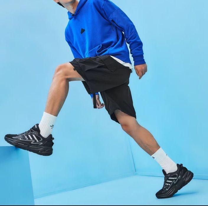 Кроссовки Adidas