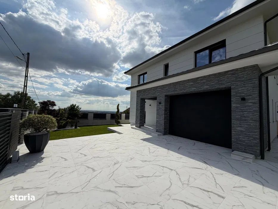 Vila premium | piscina incalzita | panorama spectaculoasa asupra Oradi