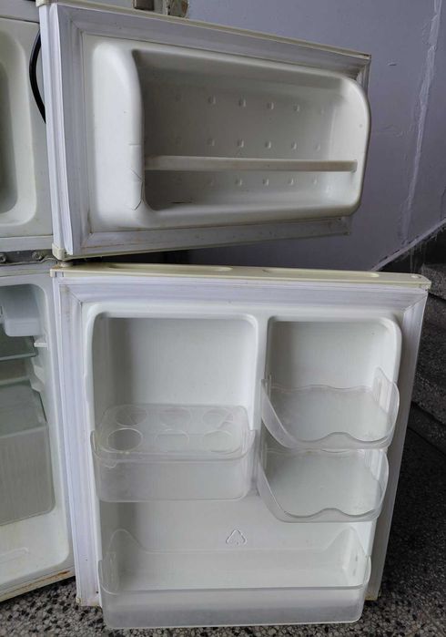 Хладилник с фризер