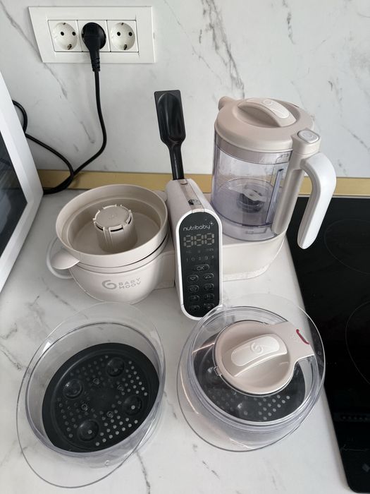 Robot multifunctional Baby Moov