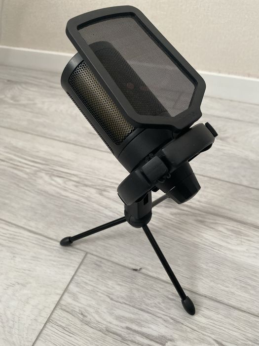 Микрофон Fifine Ampligame A6V рабочий