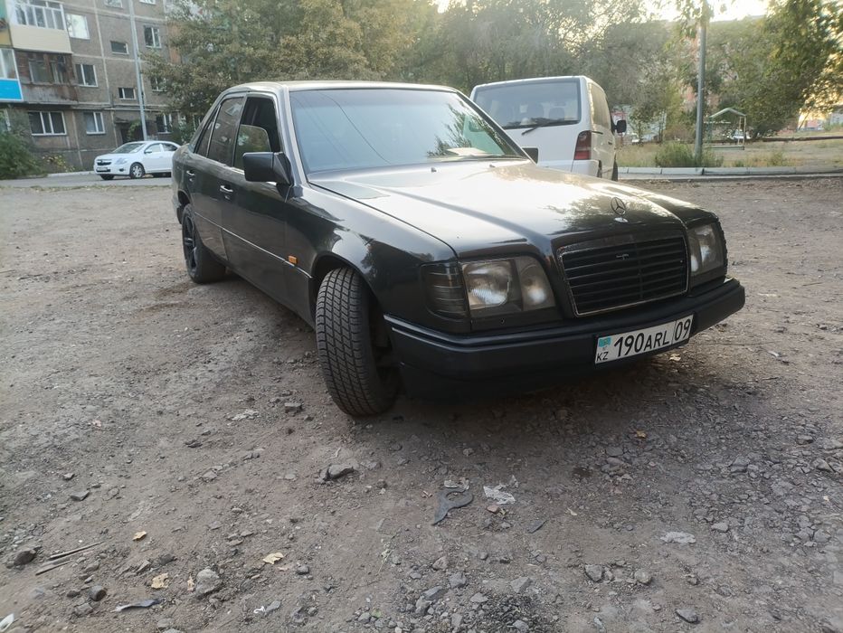 Mercedes Benz W124