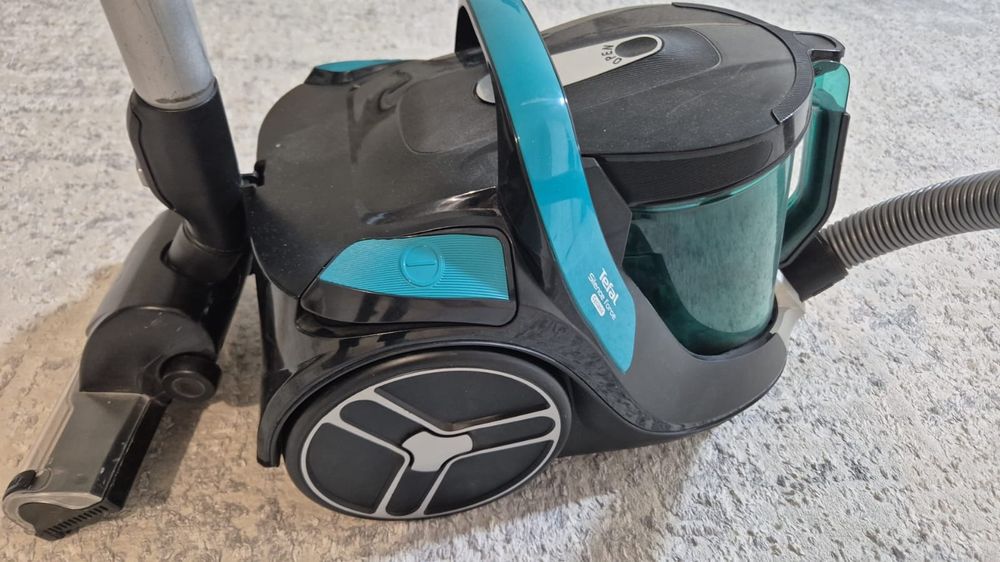 Продам пылесос срочно