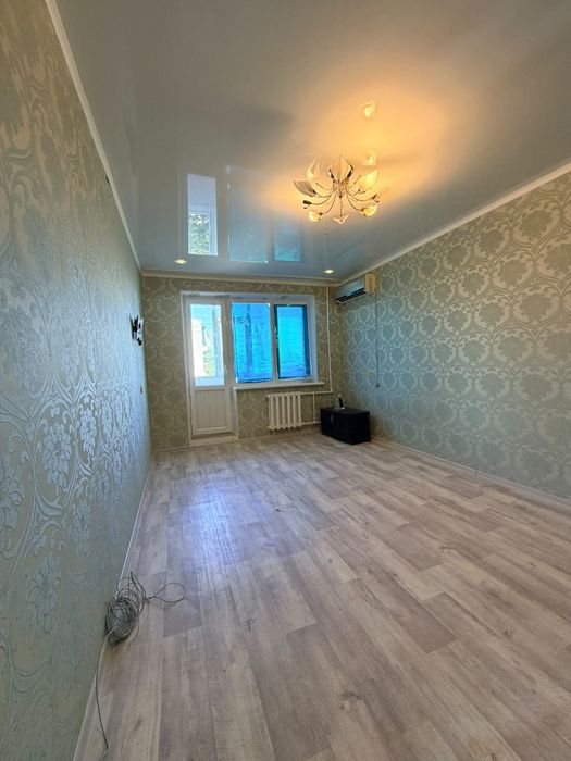Продам 2 к.кв р-он 8 Мкр