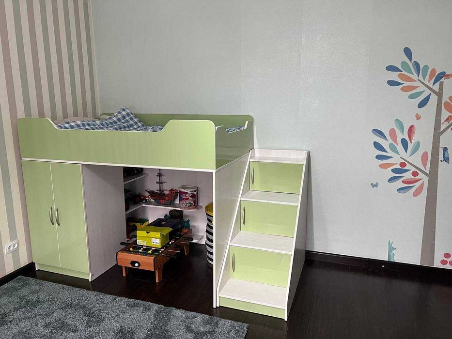 Детская кровать в идеальном состоянии