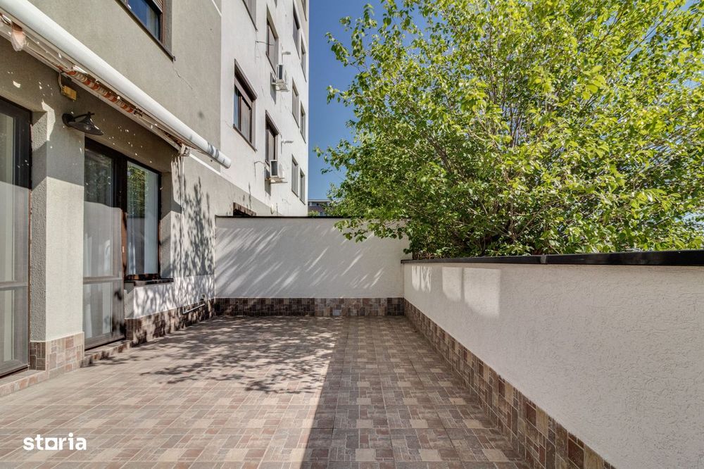 3 camere, LUMINOS, 100 mp + gradina 150 mp, View SUPERB,  Parcare!