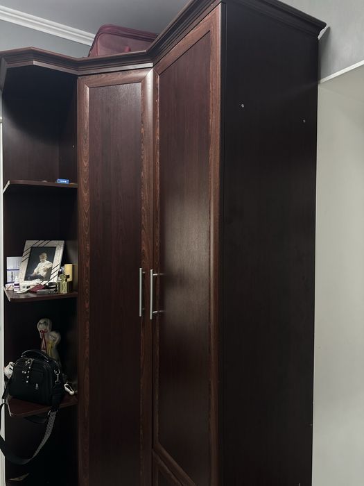 Продам шкаф в прихожую