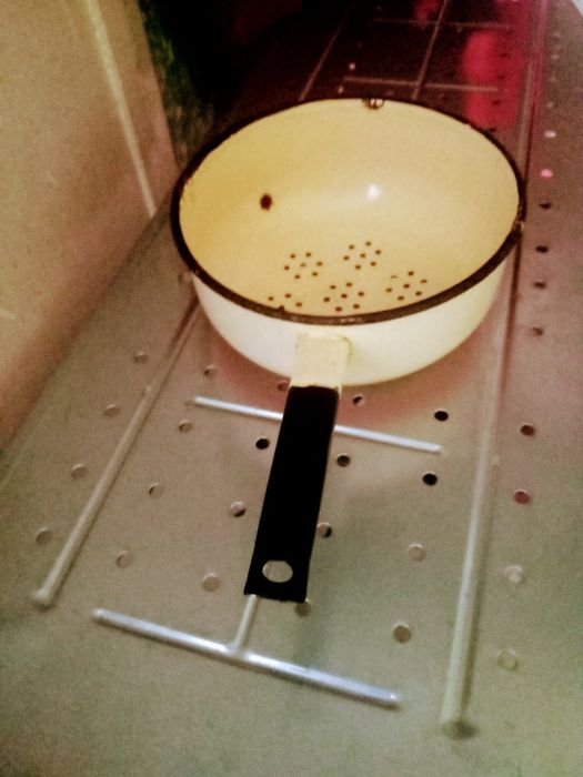 Дуршлаг советский , большой .