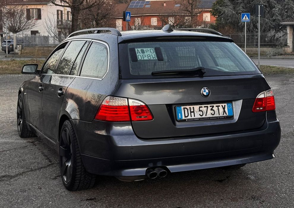 Bmw E61 530xd 235кс. На части