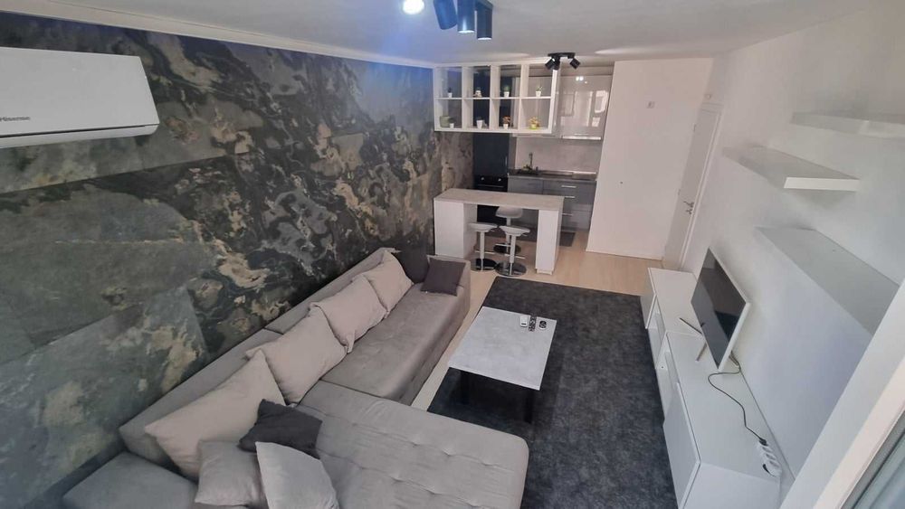 Дава се под наем Двустаен апартамент в София, Студентски град - 62 кв.м за 510 € - Снимка #2