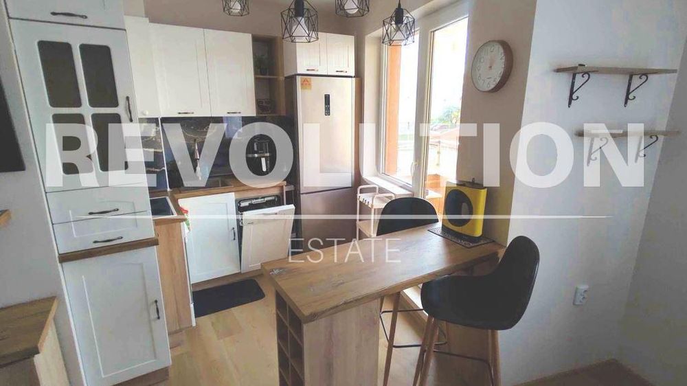 Дава се под наем Тристаен апартамент в Варна, Трошево - 90 кв.м за 700 € - Снимка #9