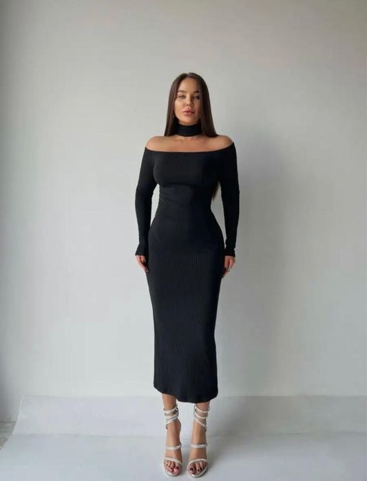 Чёрное платье универсальное