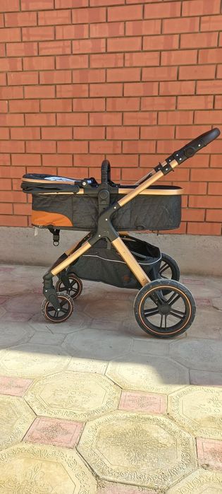 Балаларға арналған қол арба. Детский коляска.