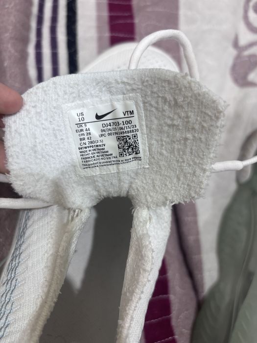 Кроссовки  Nike