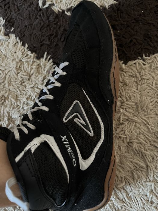 Продам борцовки..