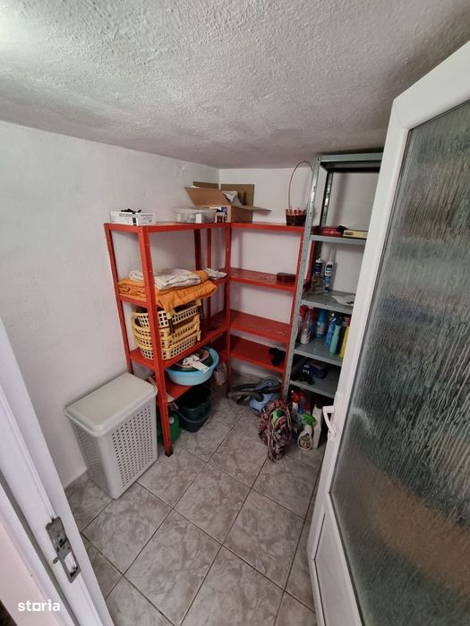 Dacia-  casa cu 5 camere de caramida