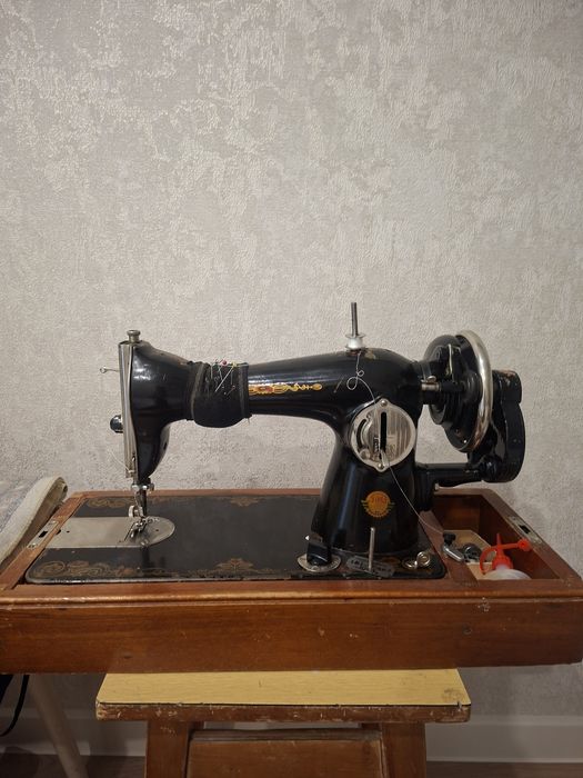 Продам швейную машинку цена 5тыстенге