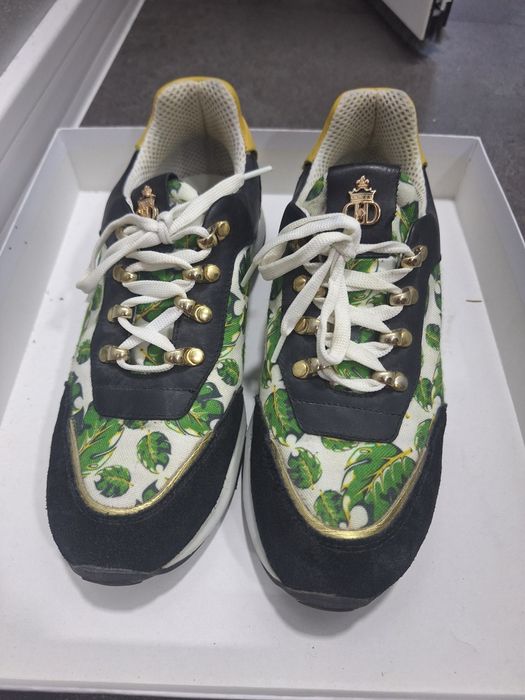 Обувки  Дарис и Нави