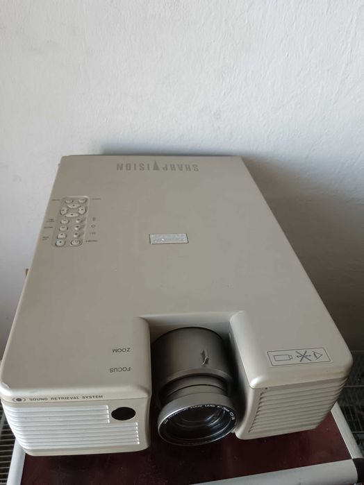 Videoproiector SHARP XV-Z1E + telecomandă