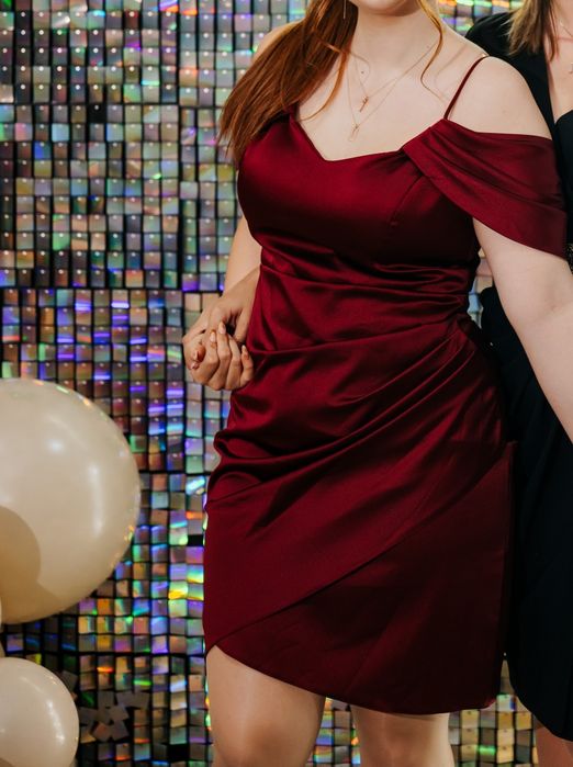 Rochie eleganta rosie ( grena)