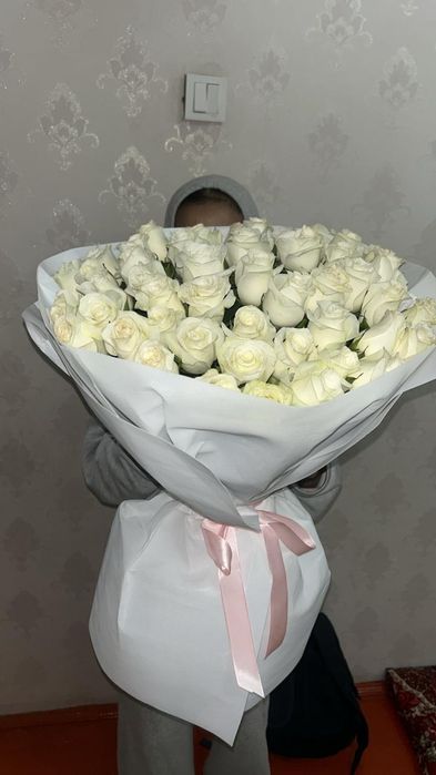 3 түрлі гүл сатылады