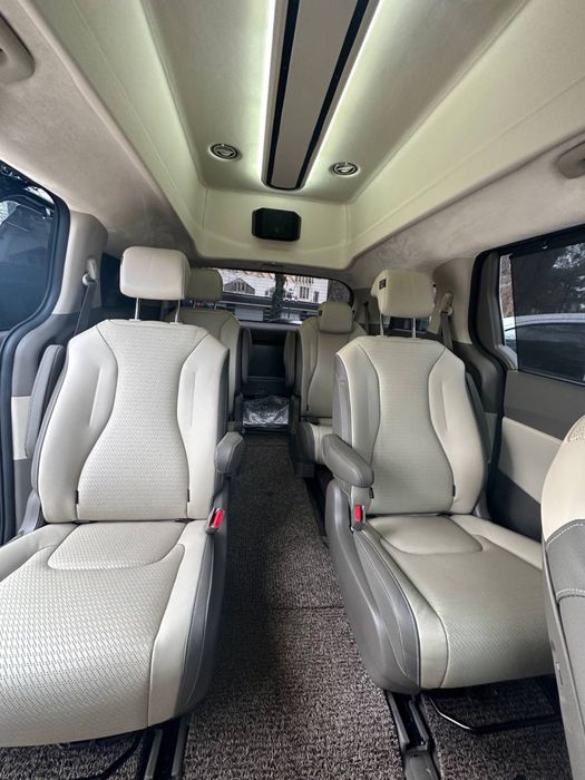 KIA Carnival сотилади