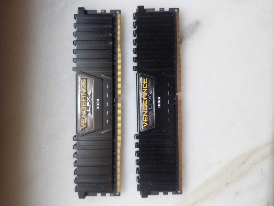 Memorie RAM Corsair Vengeance LPX DDR4 16 GB (8x2) 3200MHz CL16 DIMM Desktop full size