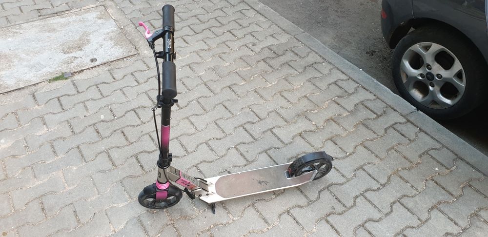 Тротинетка    oxelo