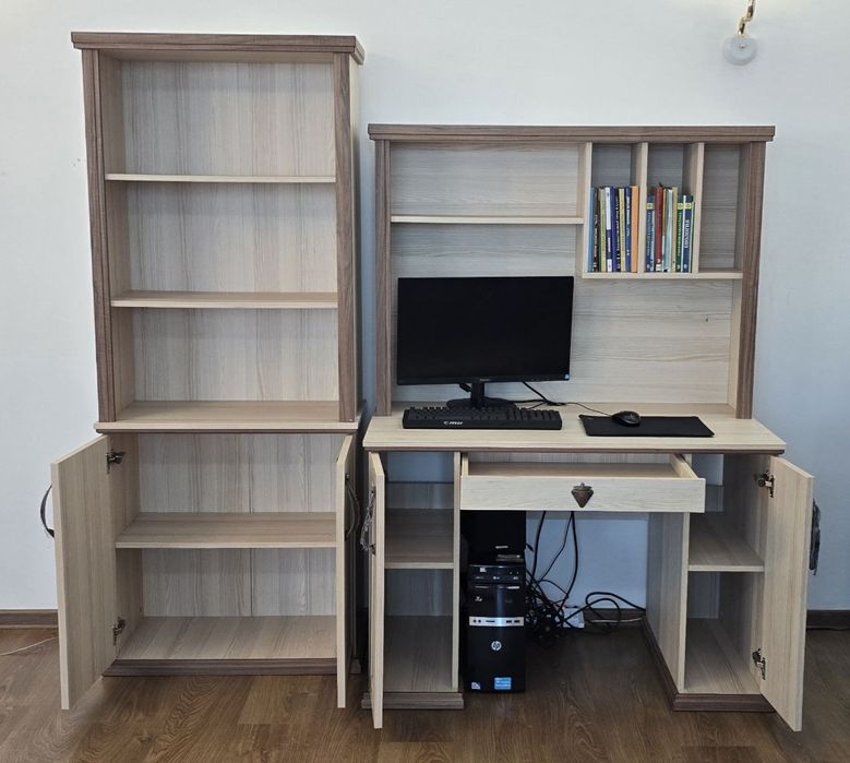 Учебный стол продам