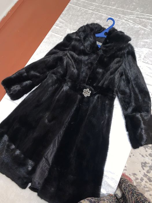 Продам Итальянскую норковую шубу