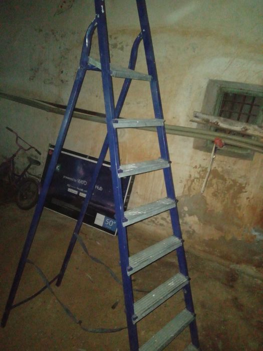 Стремянка/лестница