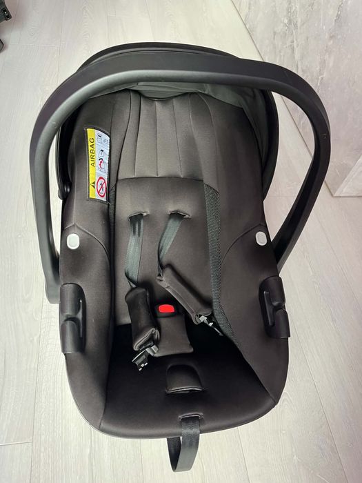 Бебешко кошче Venicci и база за кошче  360 isofix Venicci