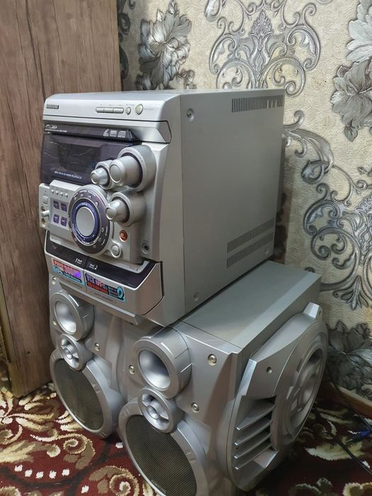 Muzikanli sentr soriladi