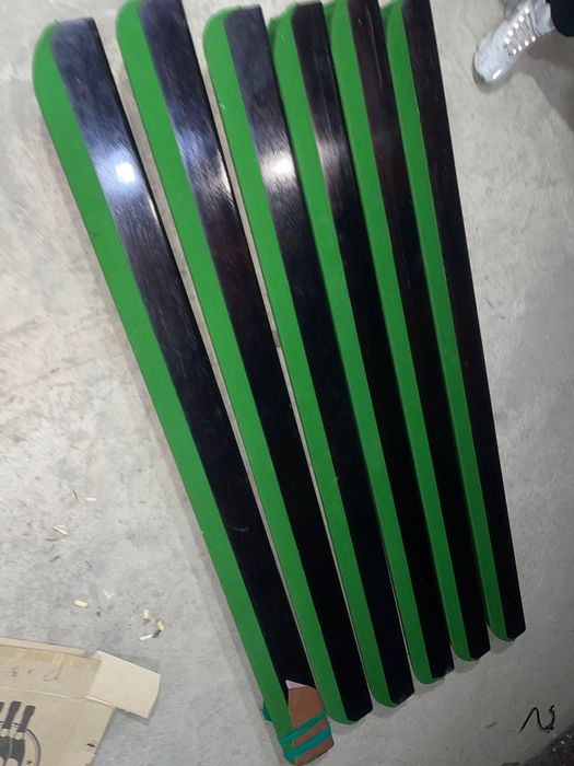 Бильярдные аксессуары.