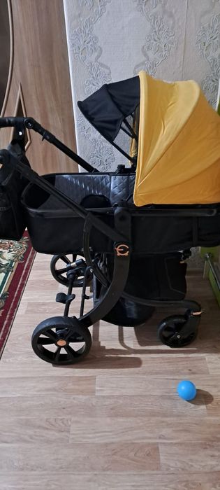 Продам коляску детскую
