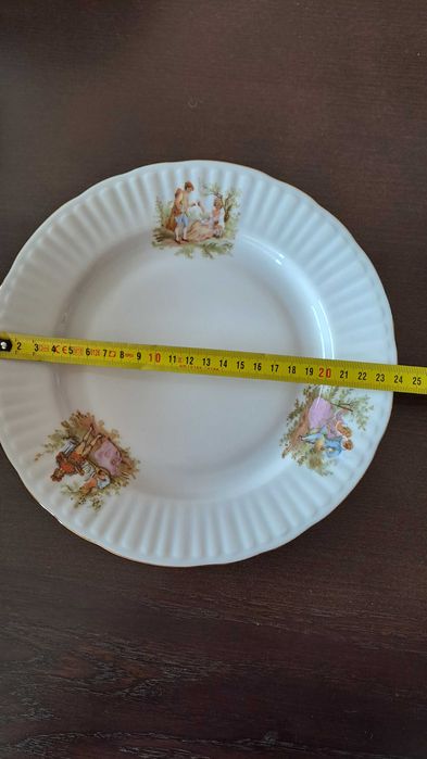 Полски сервиз за хранене Ромео и Жулиета 23 части.Порцелан