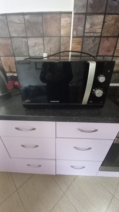Микровълнова фурна Самсунг