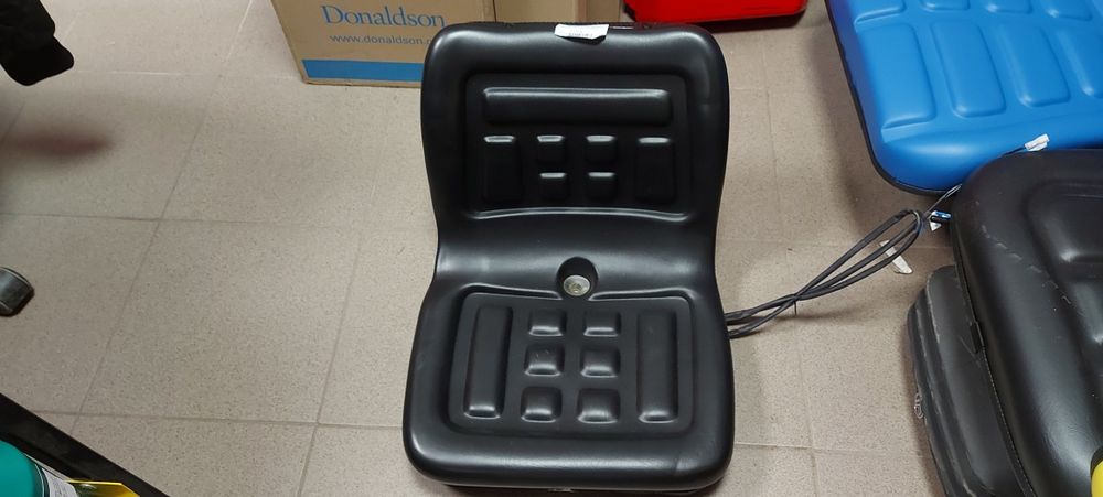 Scaun motostivuitor cu comutator