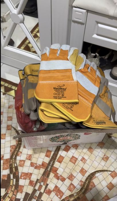 Дешево продам новые рабочие перчатки